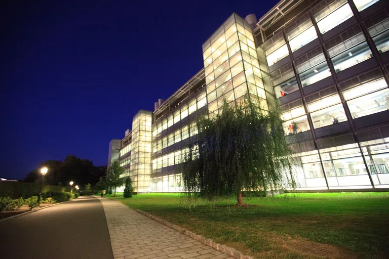 Frick Chemistry Laboratory Exterior