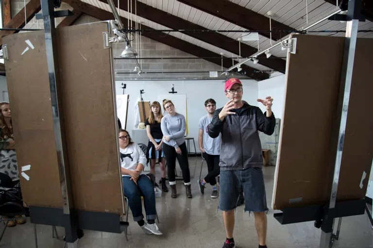 Assistant Professor of Visual and Performing Arts Mike DeLuca teaching in the Spruance drawing studio.