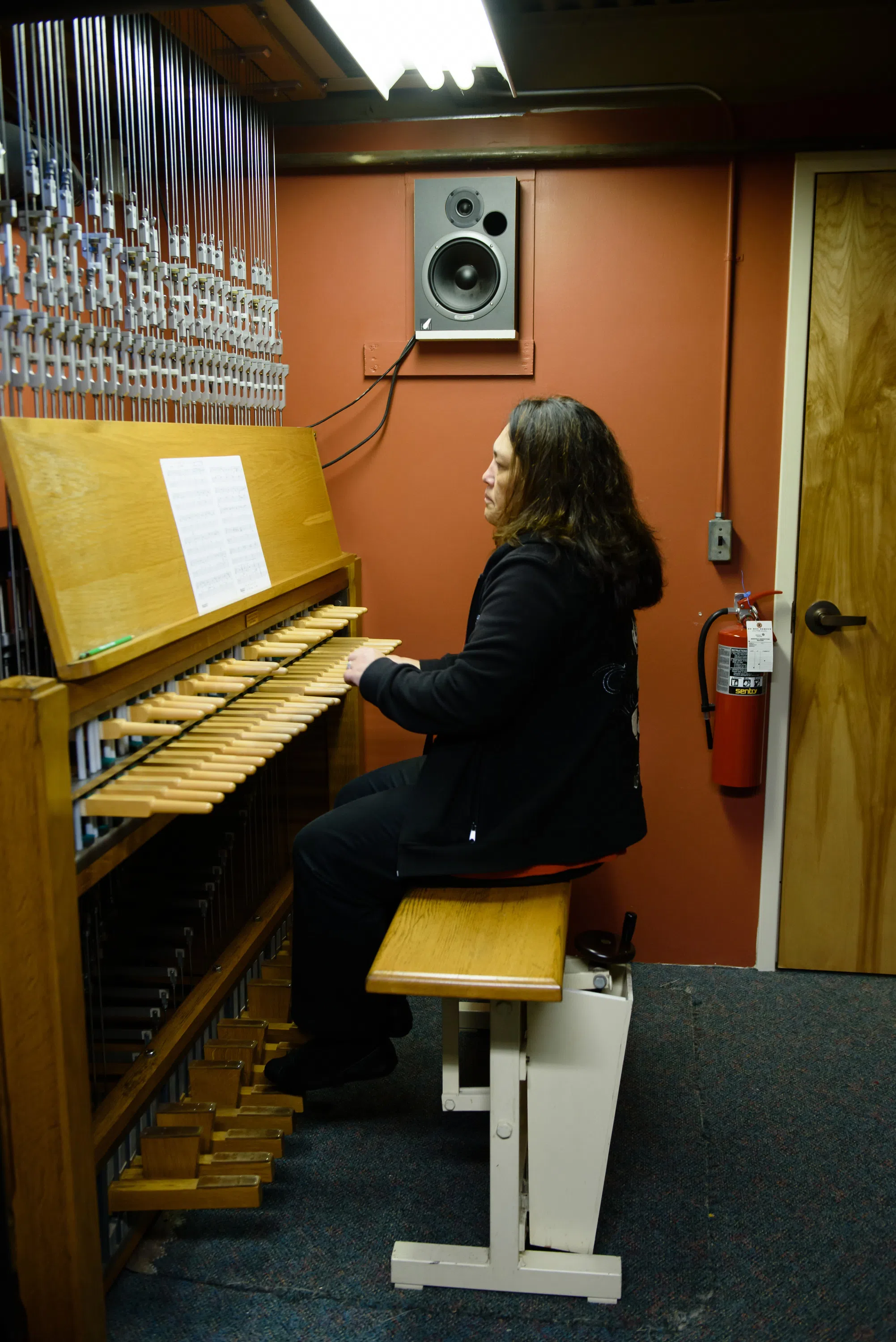 A Clemson faculty member plays the Carillon Bells.