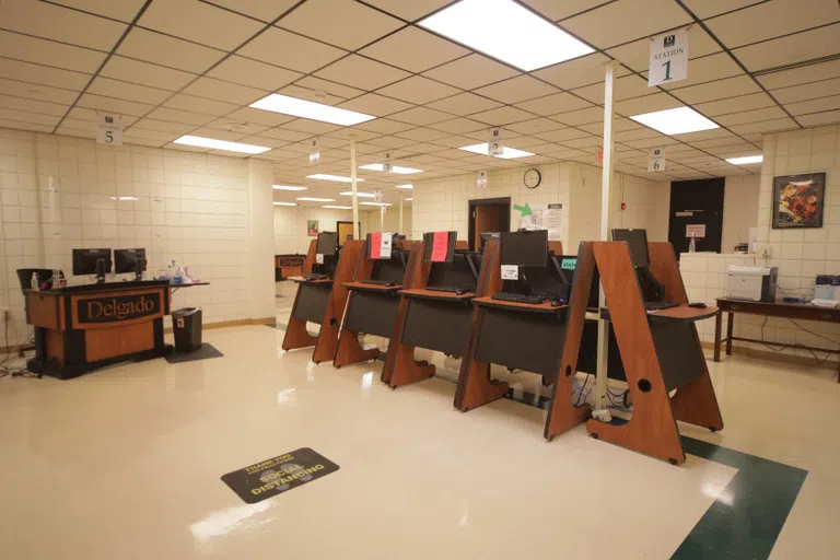 multiple computers at kiosks