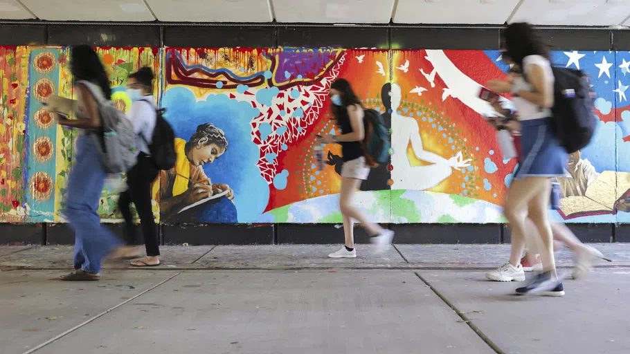 A photo showing the art painted at the underpass