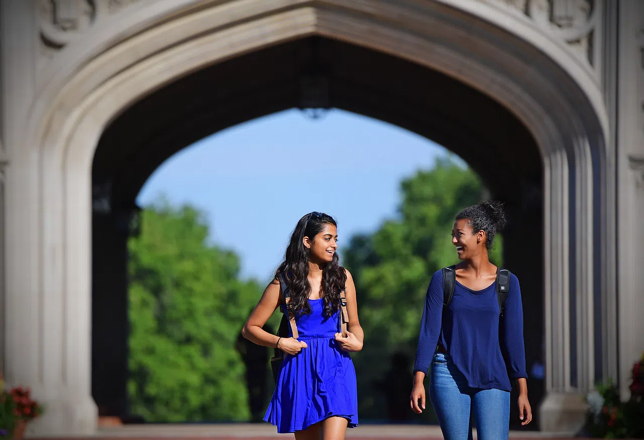 Two students in the Brookings archway