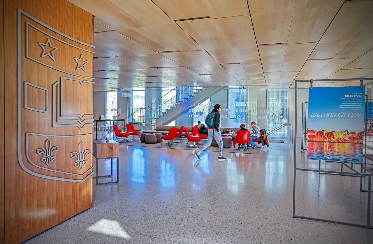 Photo of the lobby of the Welcome Center