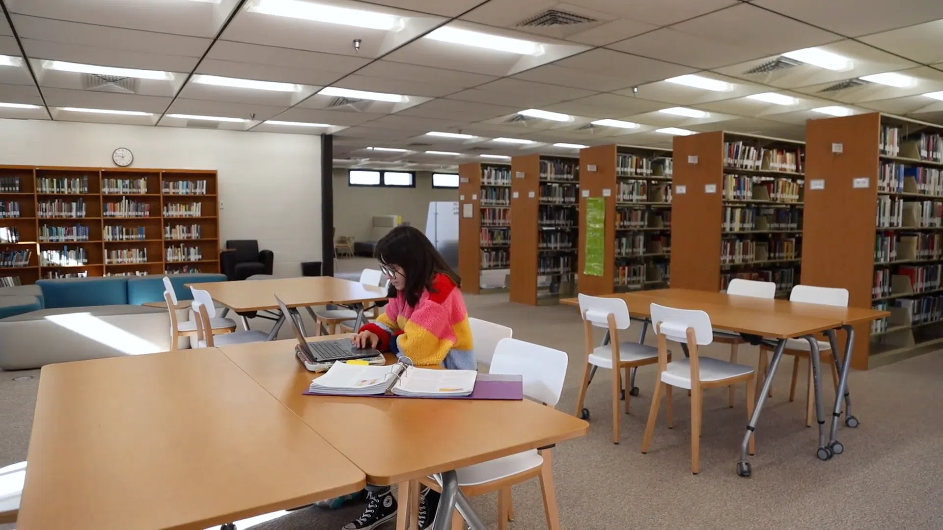 ECTC student studies in Collier Library.