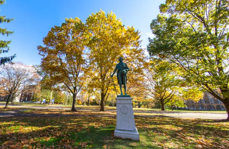 Alexander Hamilton Statue