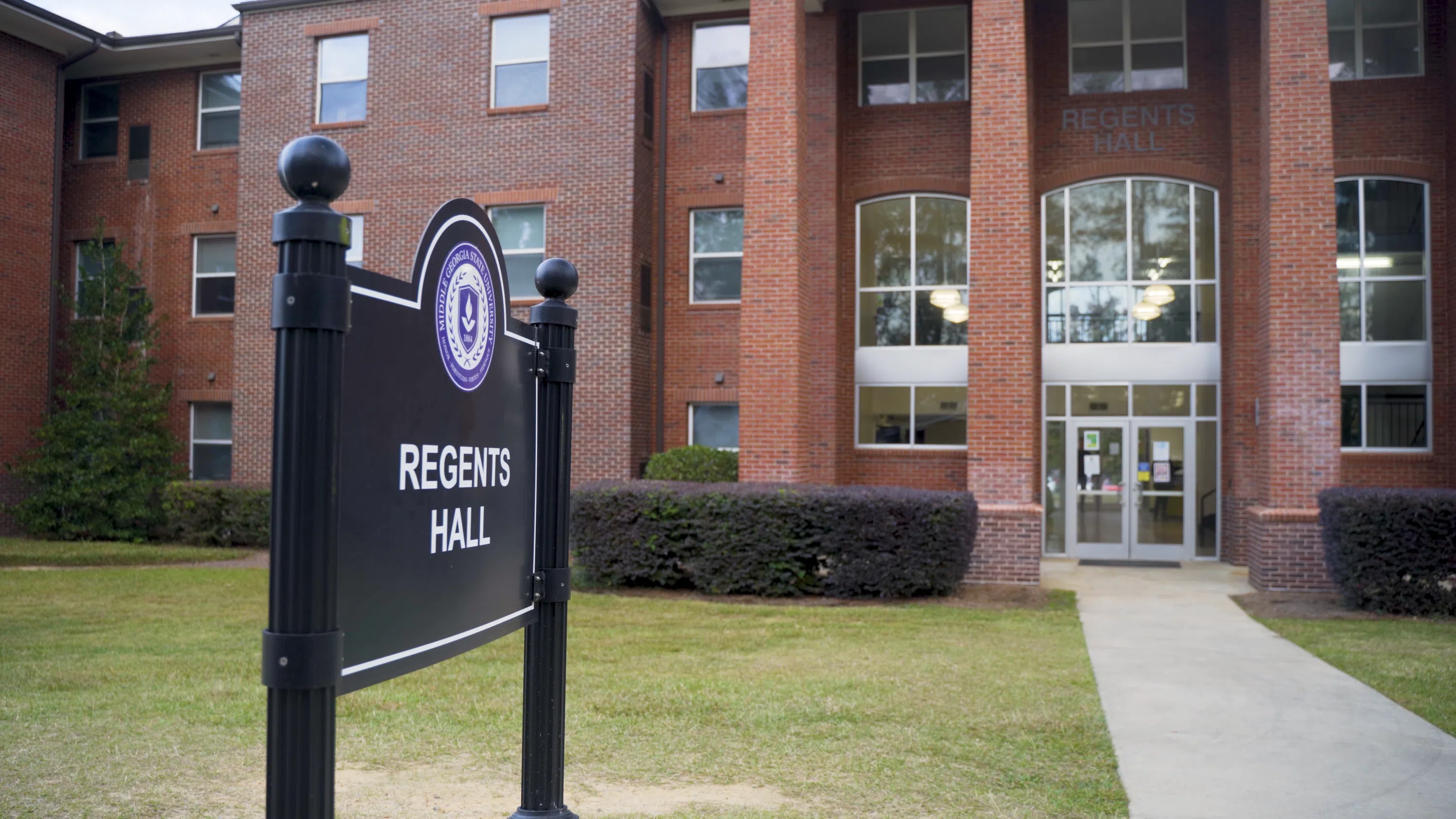 Wayfinding signage near Regents Hall.