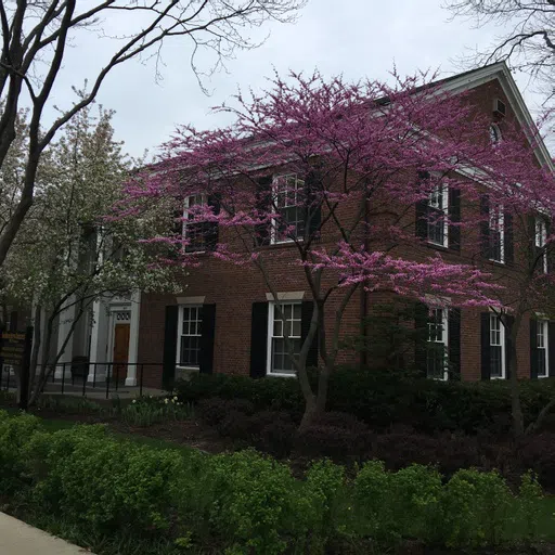 Exterior of 1801 Hinman Ave.