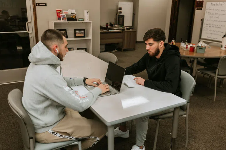 Students studying in El Centro 