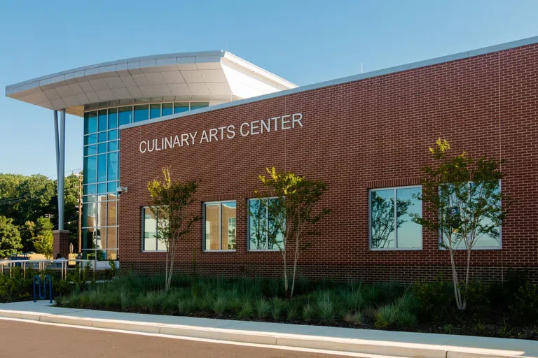 The Culinary Arts Center provides three specialized kitchen labs and a spacious community kitchen where students learn to cook and serve what they make. Professional chefs, home cooks, and foodies are welcome to try any of our classes.