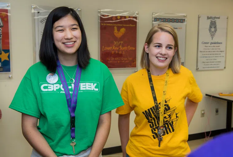 Diversity Facilitators speaking with students in the MultiCultural Center during O-Week