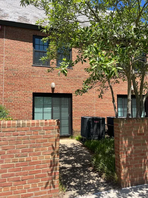 A townhouse back patio