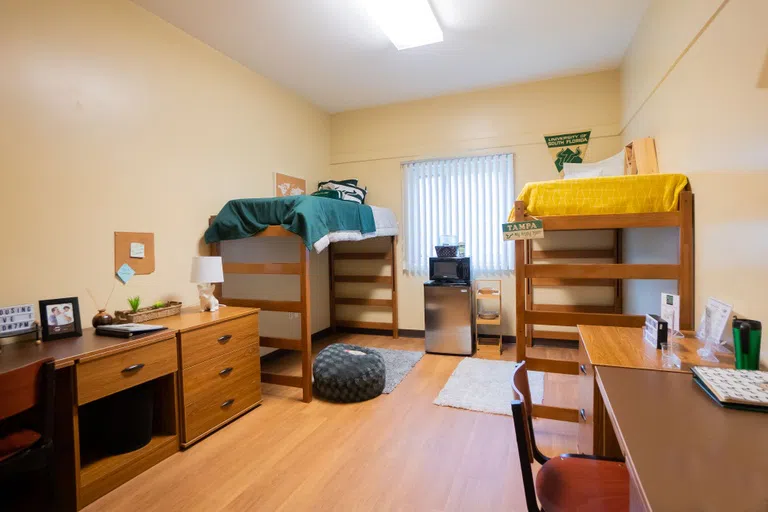 Juniper Poplar Hall bedroom