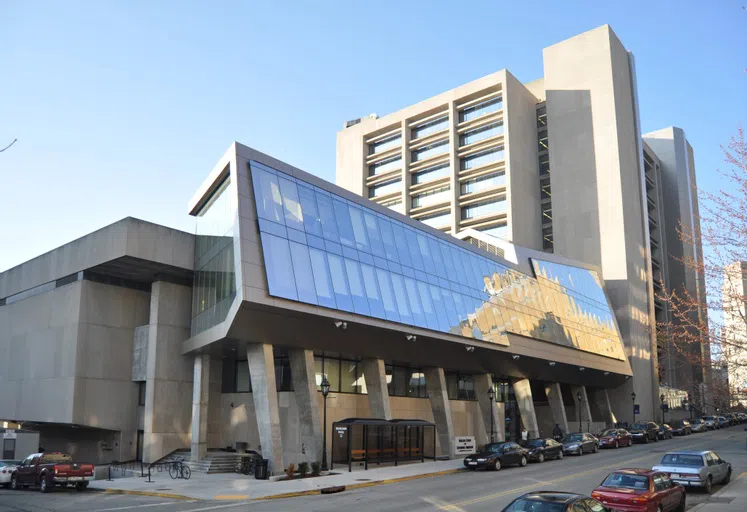 Exterior photo of Benedum Hall