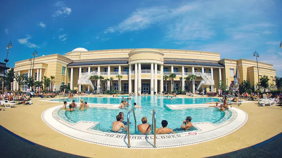 Students enjoy the wellness center’s outdoor pool on a warm Columbia day.