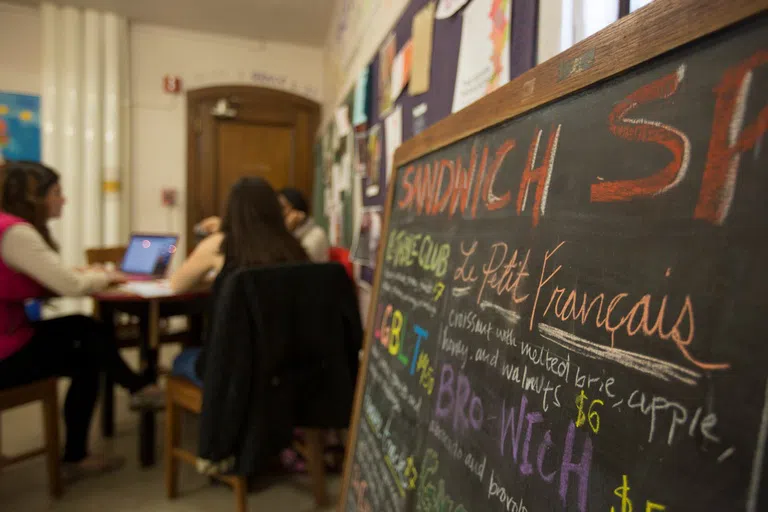 Sandwich menu at El Table