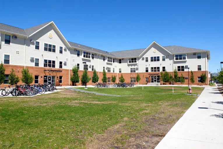 Niskanen Expansion offers one-, two-, and three-bedroom options for students to choose from!